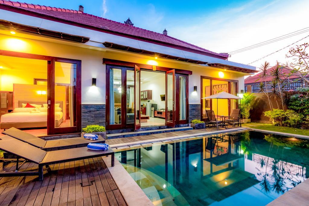 Villa Gayatri Seminyak Exteriör bild