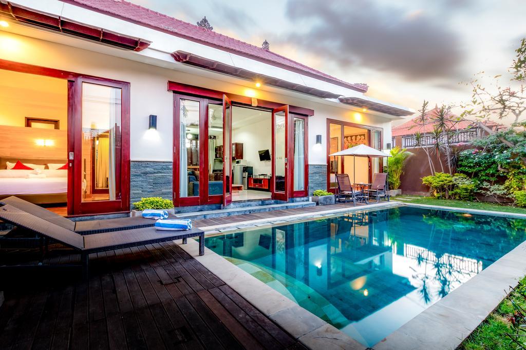 Villa Gayatri Seminyak Exteriör bild