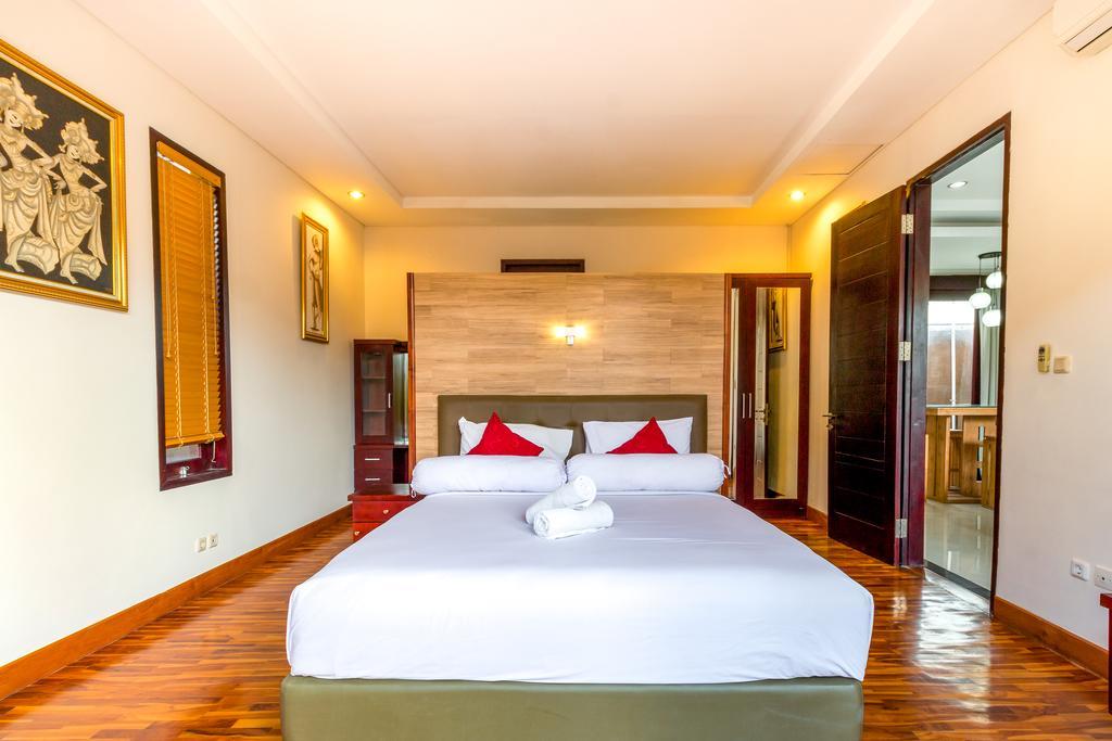 Villa Gayatri Seminyak Exteriör bild