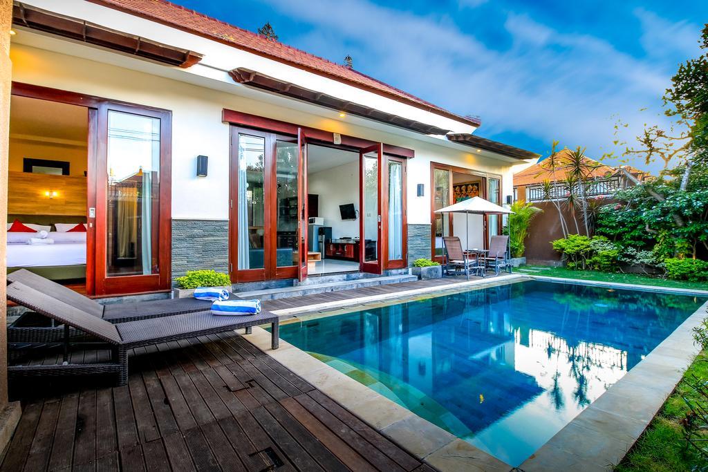 Villa Gayatri Seminyak Exteriör bild