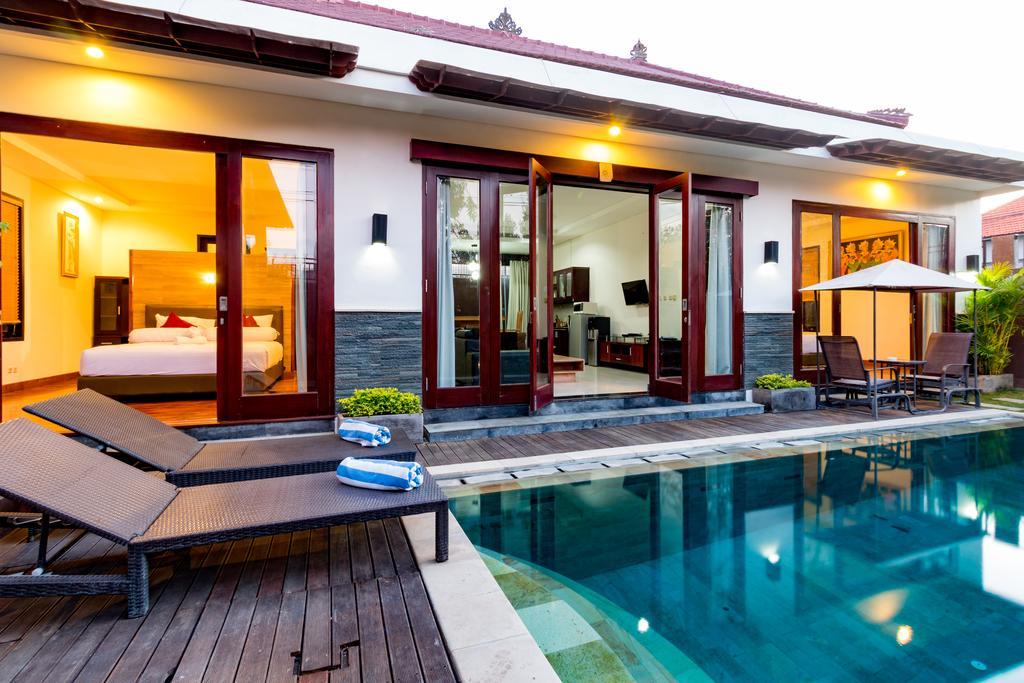 Villa Gayatri Seminyak Exteriör bild