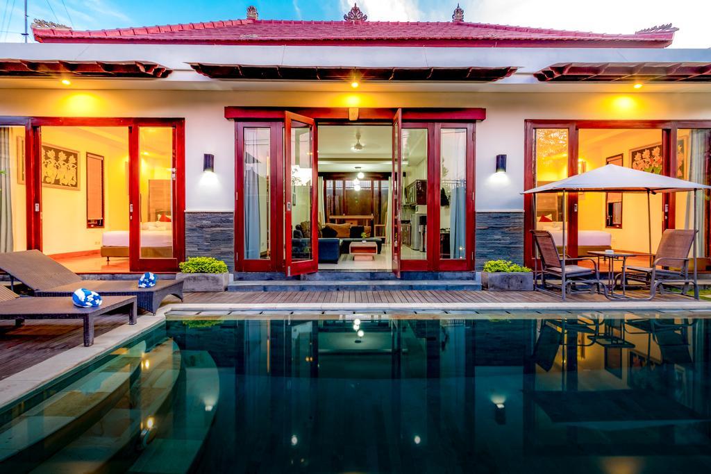 Villa Gayatri Seminyak Exteriör bild