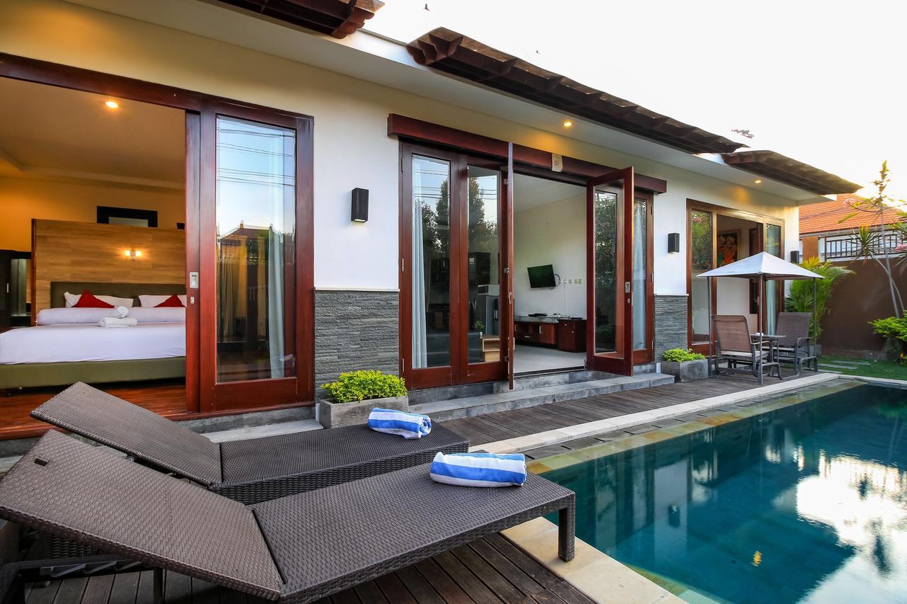Villa Gayatri Seminyak Exteriör bild