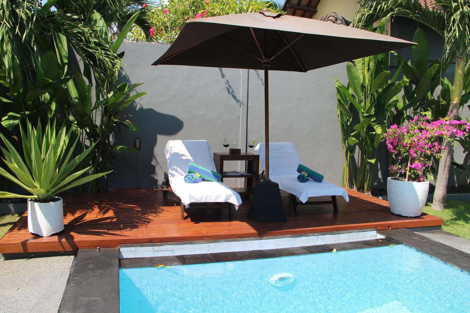 Villa Gayatri Seminyak Exteriör bild